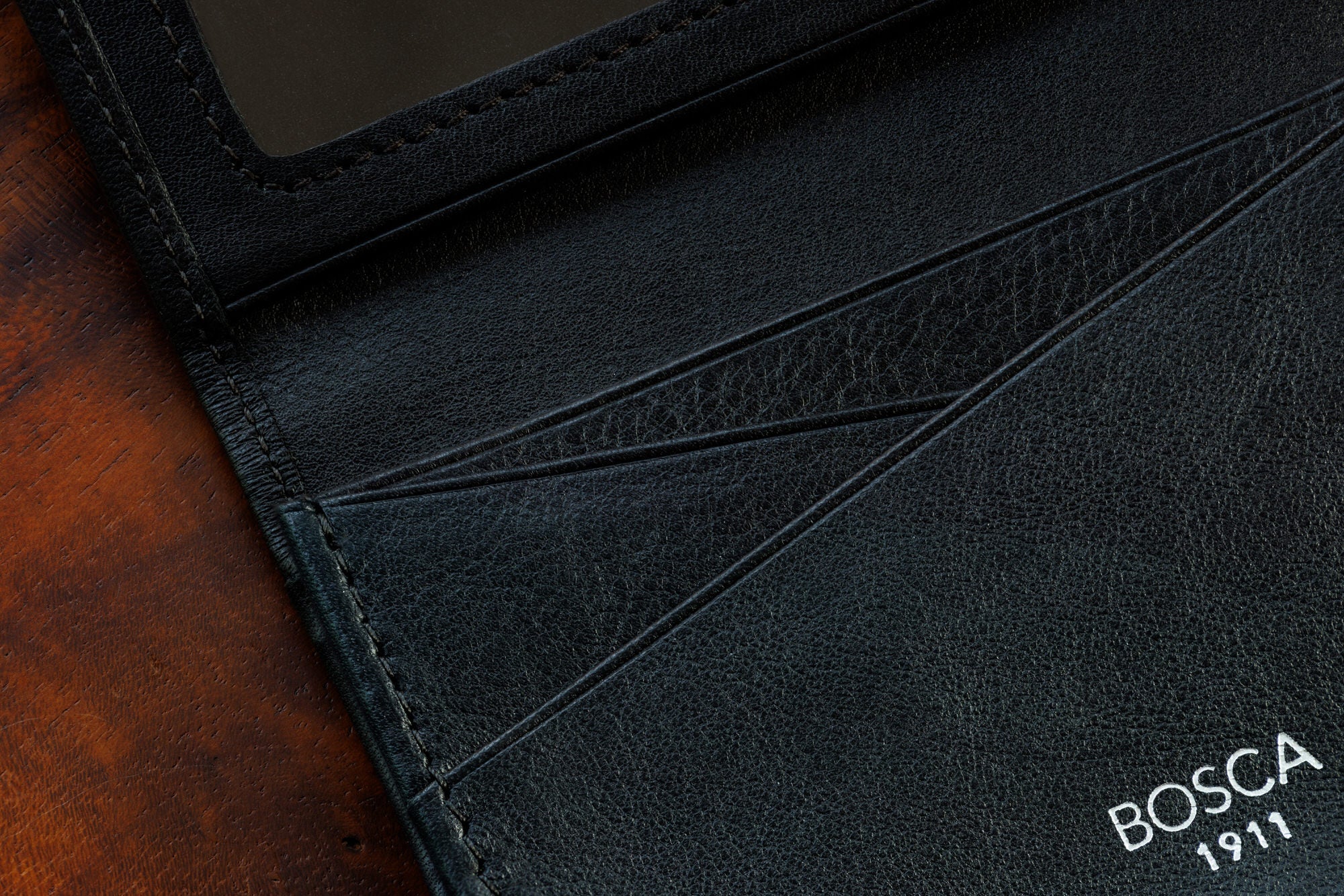 Nappa Vitello Single I.D. Trifold